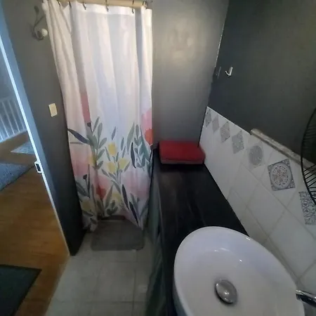 Maison Medievale Avec Jardin Dans Village בית נופש *
